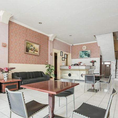 Hotel Fortuna Parepare Esterno foto