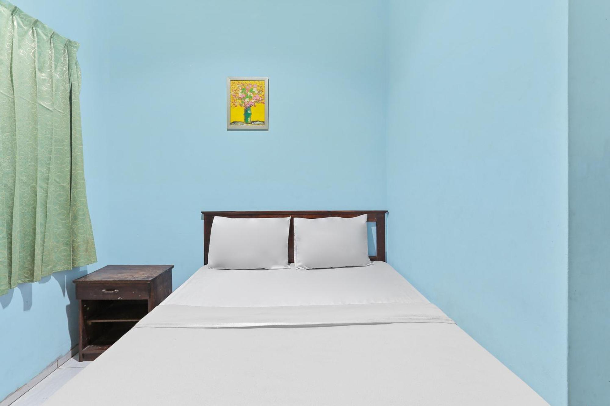 Hotel Fortuna Parepare Esterno foto